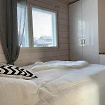 Lumihelmi A & B Äkäslompolo