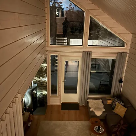 公寓 Lumihelmi A & B Äkäslompolo